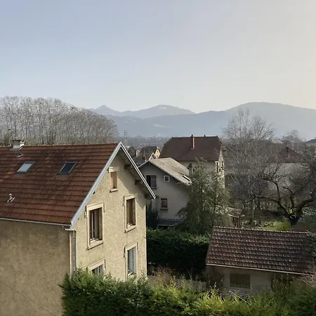Petit Vue Montagne *