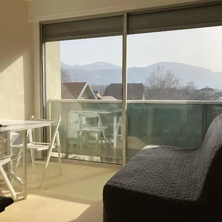 Petit Vue Montagne 公寓 *